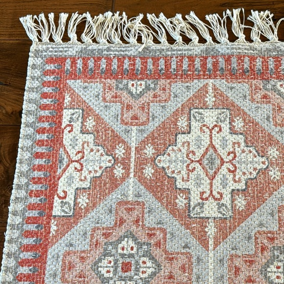 Geometric Scatter Rug! - Picture 2 of 14